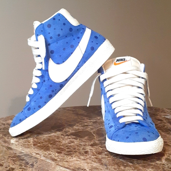 Nike Shoes - Nike Blazer Mid Vintage Suade